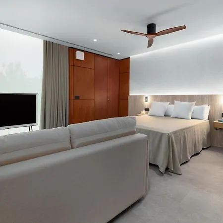 Apartment Calatrava By Alma